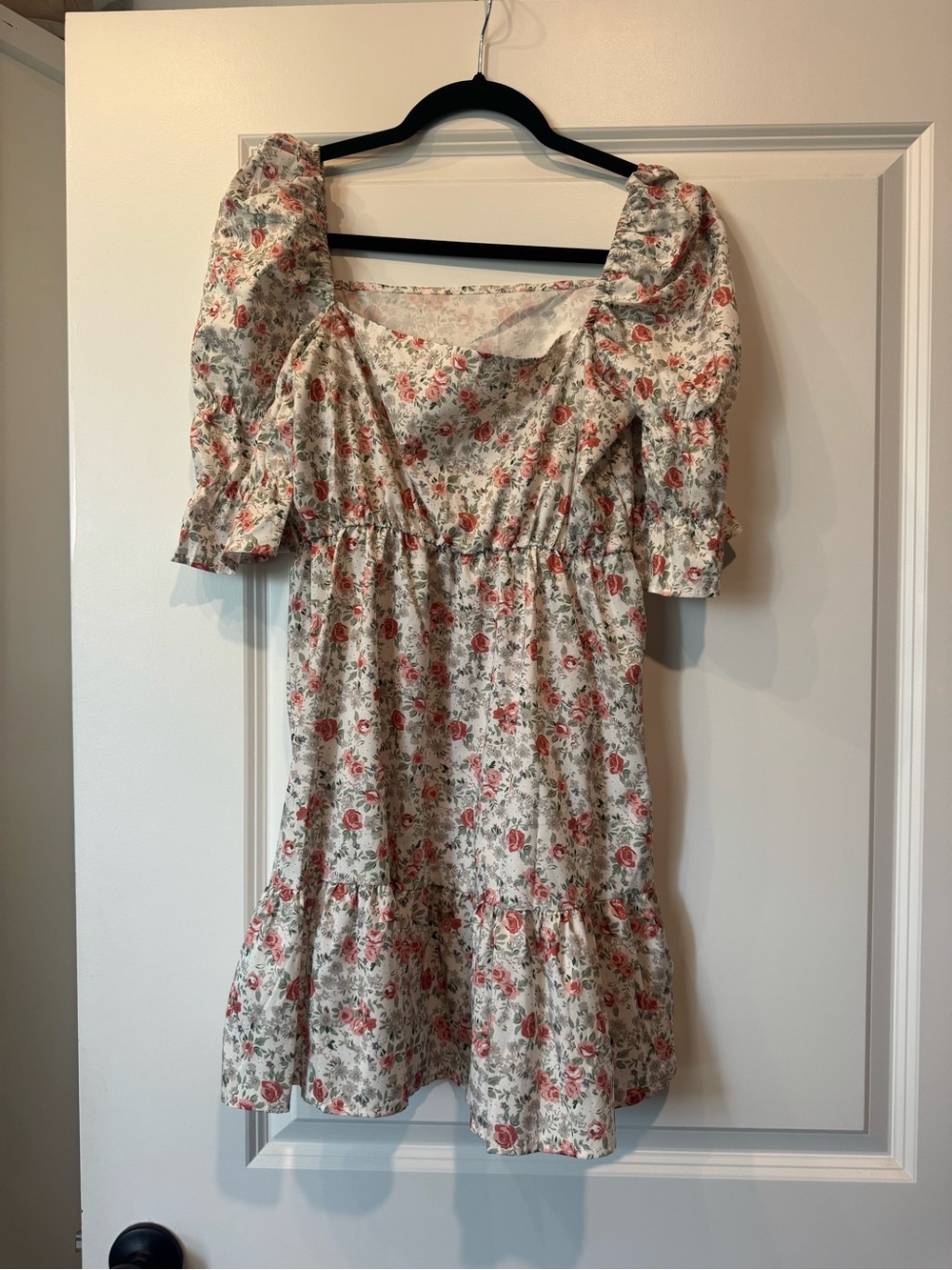 Floral Puff-Sleeve Mini Dress in Cream and Rose